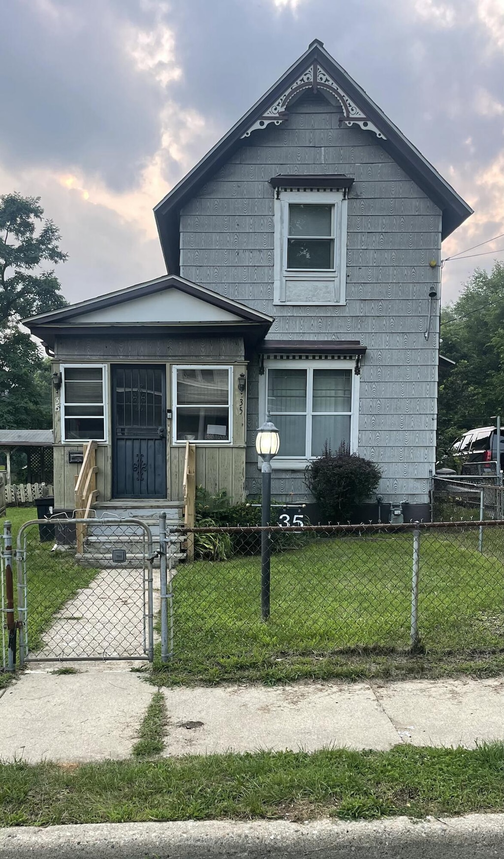 35 Hubbard St, Battle Creek, MI 49037 - photo 1