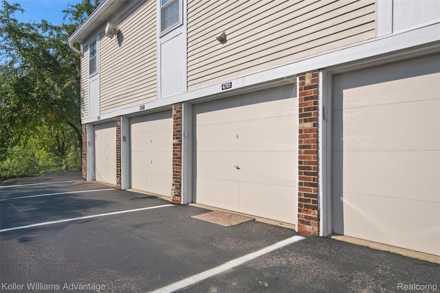 42105 Roscommon St, Novi, MI 48167 - photo 40