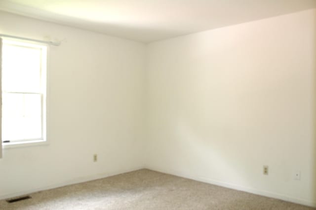 566 Yorkshire Sq, Milan, MI 48160 - photo 8