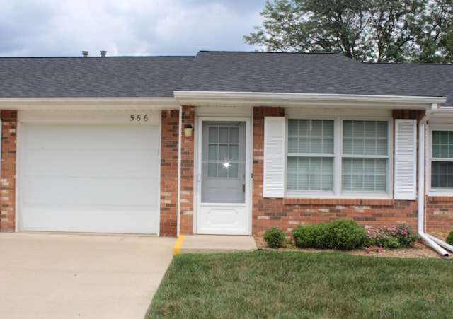 566 Yorkshire Sq, Milan, MI 48160 - photo 1