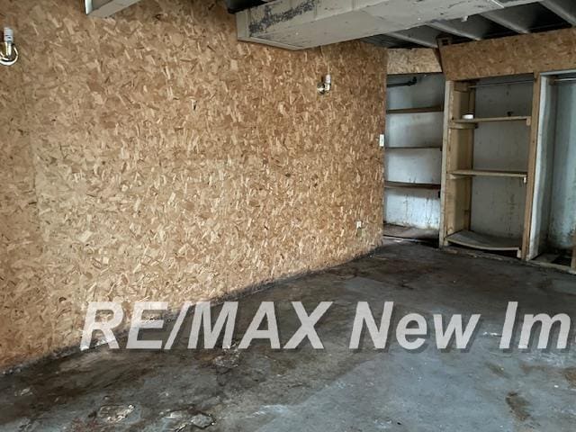 2420 S Jefferson Ave, Saginaw, MI 48601 - photo 13