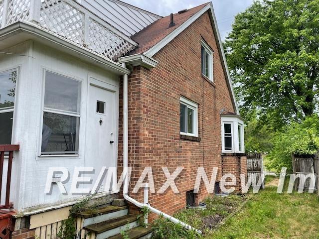 2420 S Jefferson Ave, Saginaw, MI 48601 - photo 20