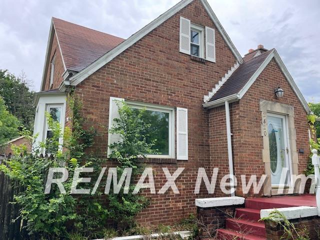 2420 S Jefferson Ave, Saginaw, MI 48601 - photo 2