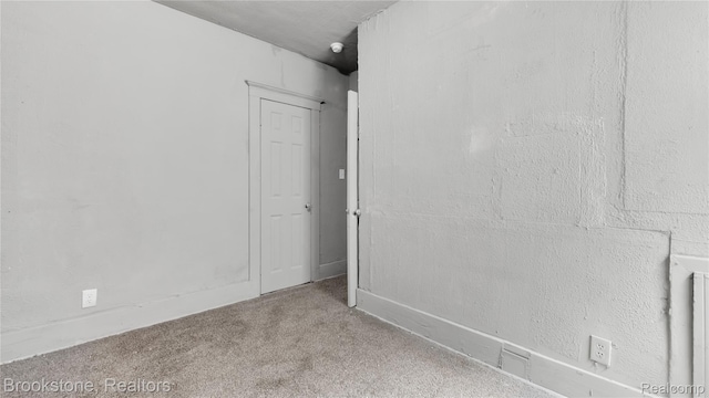 4447 Baldwin St, Detroit, MI 48214 - photo 9
