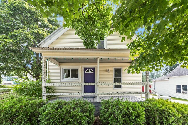 209 S Carmel St, Cadillac, MI 49601 - photo 1