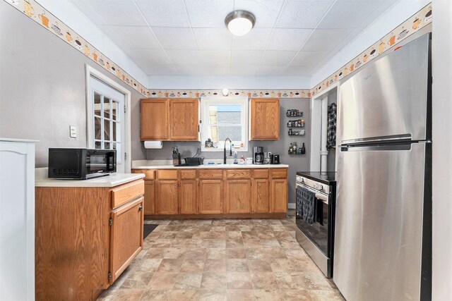 209 S Carmel St, Cadillac, MI 49601 - photo 9