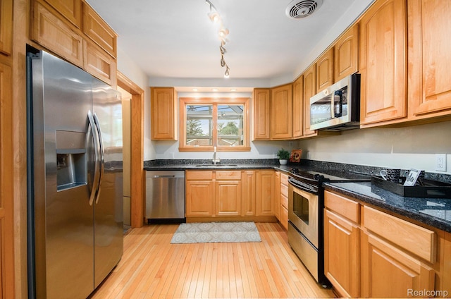 3874 Ravena Ave, Royal Oak, MI 48073 - photo 13