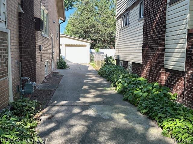 1032 Beaconsfield Ave, Grosse Pointe Park, MI 48230 - photo 3