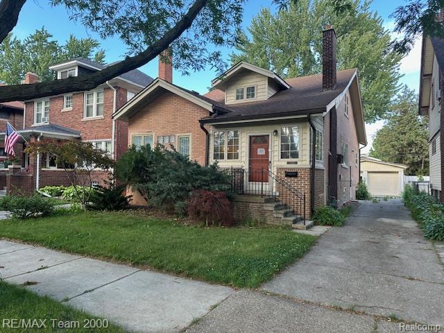 1032 Beaconsfield Ave, Grosse Pointe Park, MI 48230 - photo 33