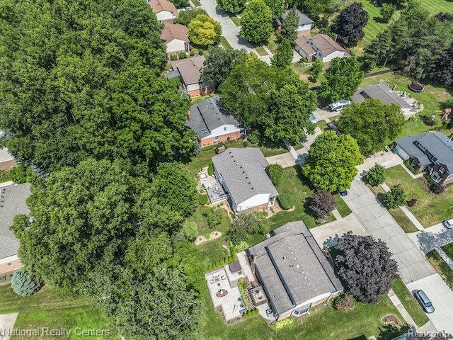 8979 Woodberry Rd, Plymouth, MI 48170 - photo 29