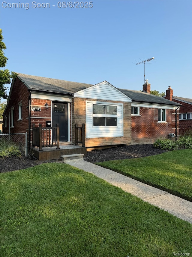 24203 Raven Ave, Eastpointe, MI 48021 - photo 1