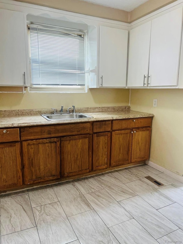 18631 Margareta St, Detroit, MI 48219 - photo 2