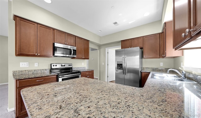 14357 Shadywood Dr, Sterling Heights, MI 48312 - photo 9