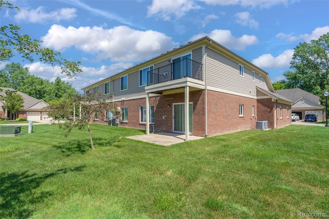 14357 Shadywood Dr, Sterling Heights, MI 48312 - photo 22