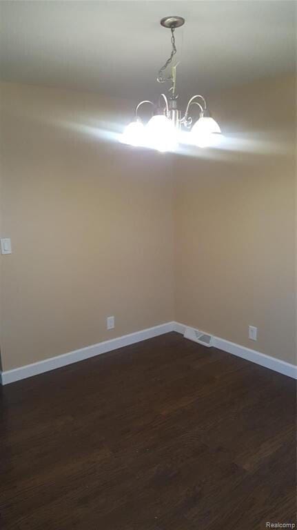 2870 Frembes Rd, Waterford, MI 48329 - photo 10