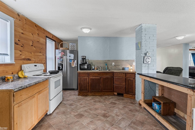 1037 W Costello St, Mount Morris, MI 48458 - photo 8
