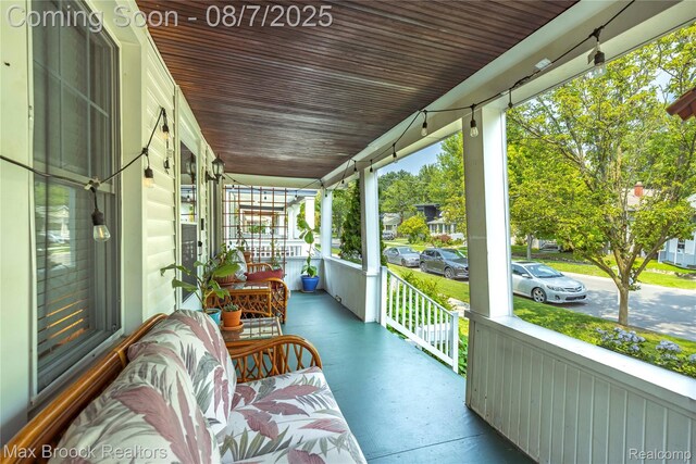 330 E Cambourne St, Ferndale, MI 48220 - photo 4