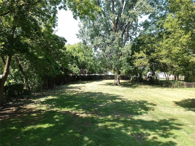 25601 Peter Kaltz Rd, Warren, MI 48091