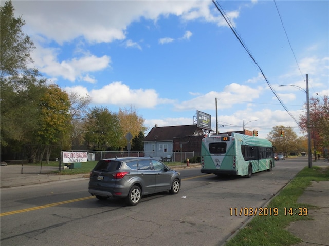 4744 Cadillac, Detroit, MI 48214