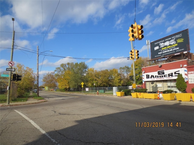 4744 Cadillac, Detroit, MI 48214