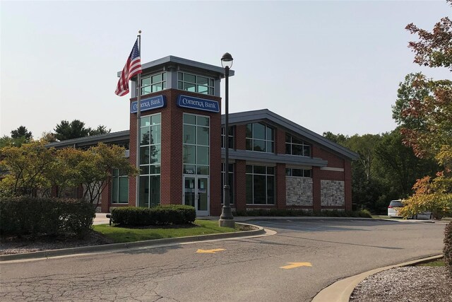 V/L Dixie Highway, Clarkston, MI 48346