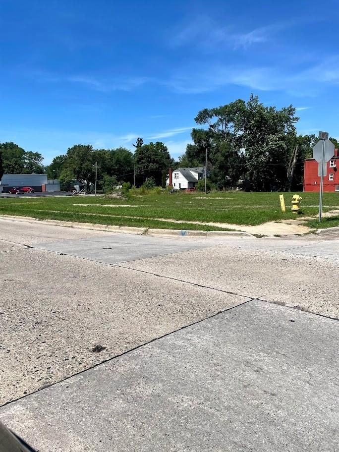 505 Auburn Ave, Pontiac, MI 48342