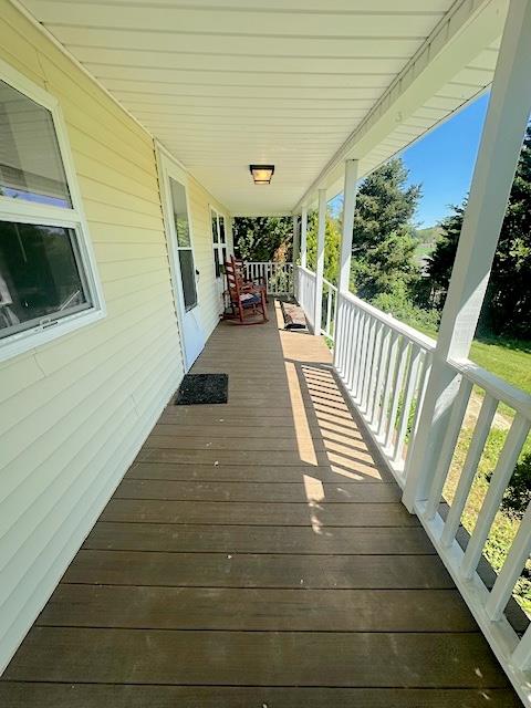 884 Eagle Bottom Rd, Fries, VA 24330 - photo 8