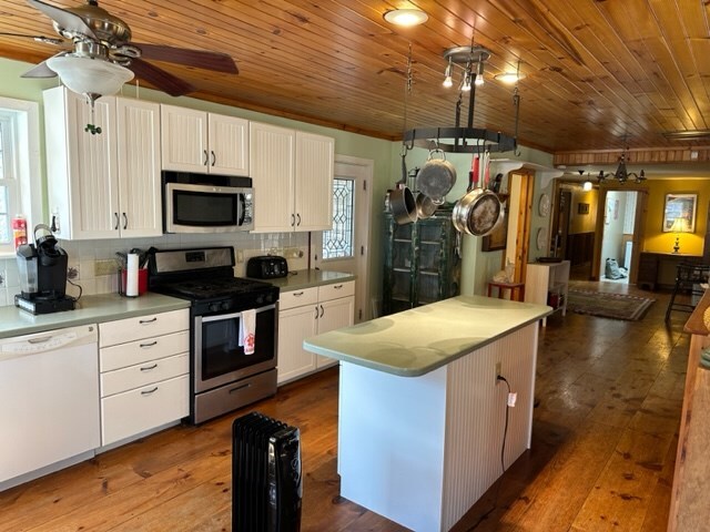 267 Sturgills Rd, Mouth Of Wilson, VA 24363 - photo 28
