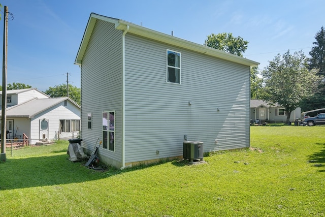1048 Preston Dr, Radford, VA 24141 - rear view of house