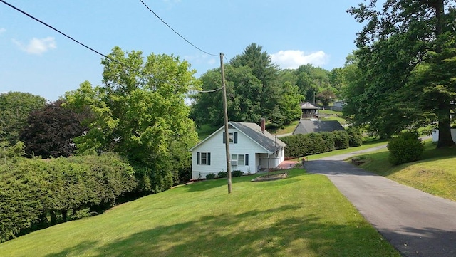 419 Adams St, Marion, VA 24354 - view of property exterior featuring a yard and driveway