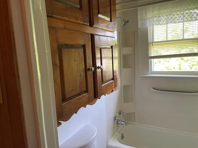 419 Adams St, Marion, VA 24354 - full bath featuring washtub / shower combination and toilet