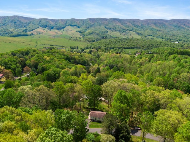 156 Ridgecrest St, Bluefield, VA 24605 - drone / aerial view of a heavily wooded area and mountains