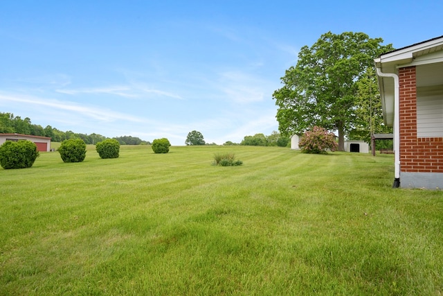 411 Courtland Cir, Galax, VA 24333 - view of green lawn