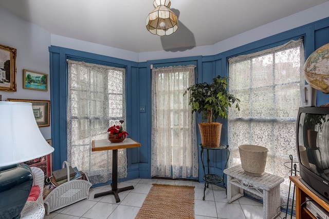 210 Valley St NE, Abingdon, VA 24210 - sitting room featuring light tile patterned floors and plenty of natural light