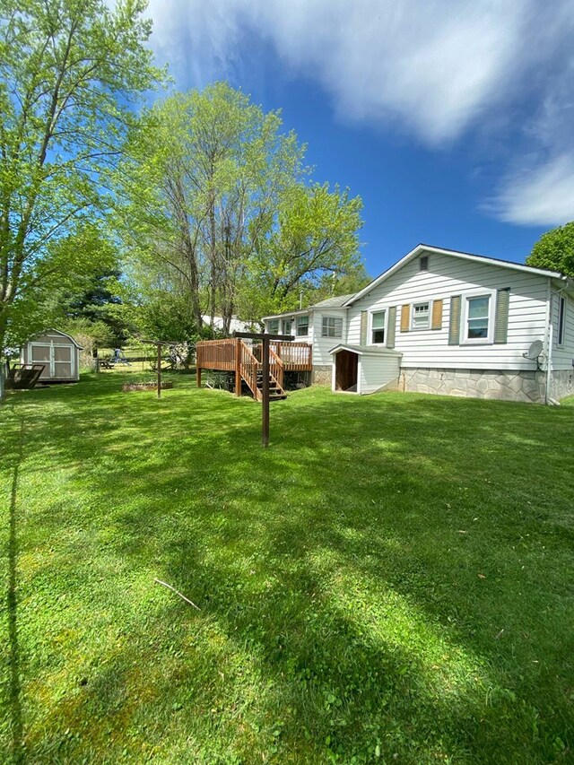 163 Hopkins St, North Tazewell, VA 24630 - photo 2