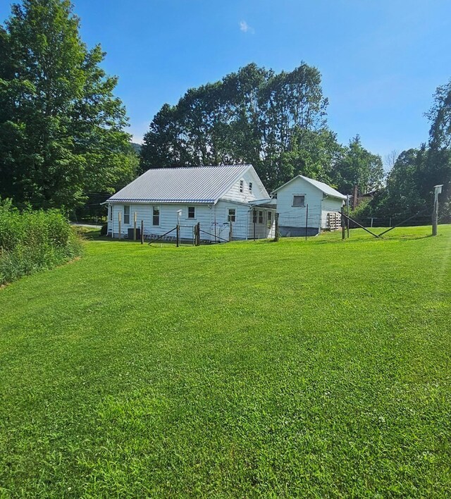 847 Dogwood Rd, Tazewell, VA 24651 - photo 4