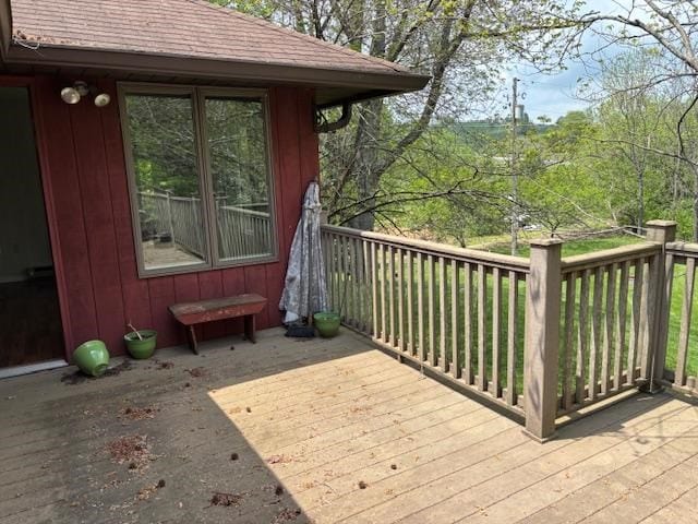 319 Bogey Dr, Abingdon, VA 24211 - view of wooden terrace