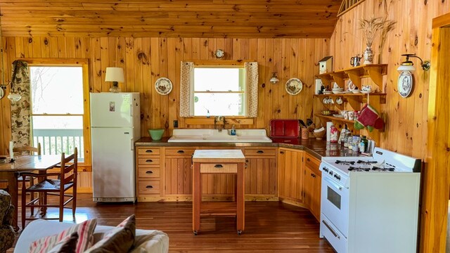 3672 Stones Chapel Rd, Elk Creek, VA 24326 - photo 21