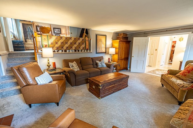 503 Court St, Abingdon, VA 24210 - living area featuring light carpet