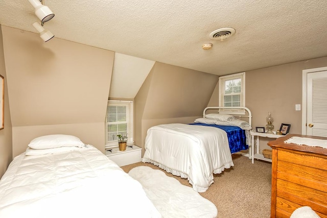 18357 Westwood Dr, Abingdon, VA 24211 - bedroom with a textured ceiling and carpet