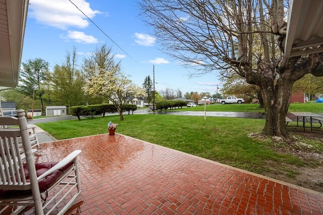 480 N 3rd St, Wytheville, VA 24382 - view of patio
