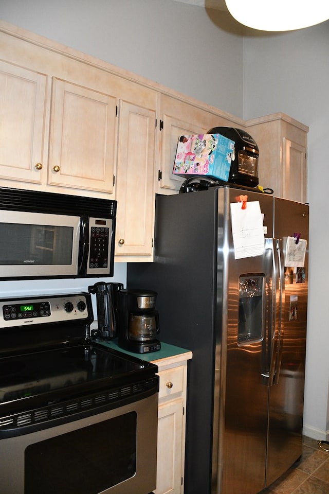kitchen featuring stainless steel appliances