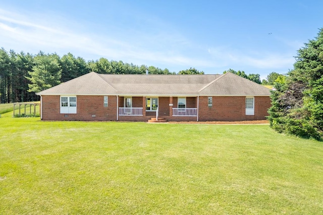 8214 Snake Creek Rd, Hillsville, VA 24343 - ranch-style home featuring covered porch, a front yard, and brick siding