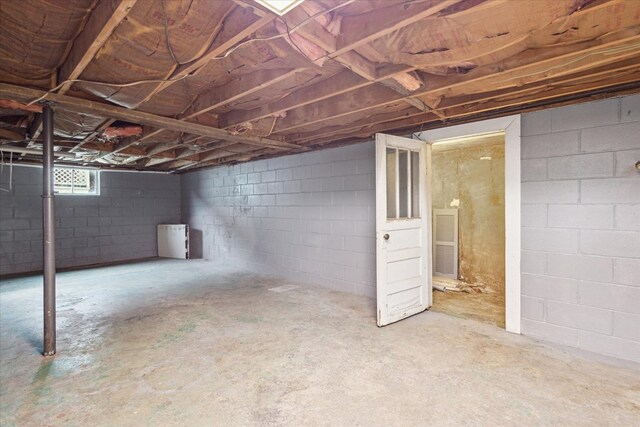 409 Crescent Dr, Glade Spring, VA 24340 - view of unfinished basement