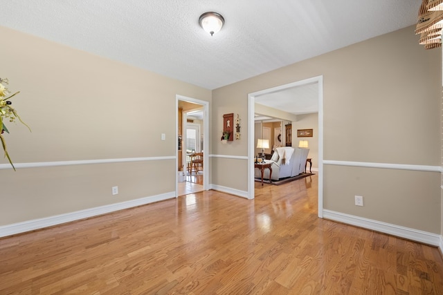 7268 Southern View Rd, Bristol, VA 24202 - unfurnished room with light wood-style flooring and baseboards