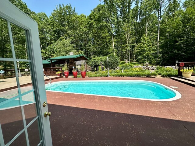 23677 Archery Range Rd, Bristol, VA 24202 - outdoor pool featuring a patio area