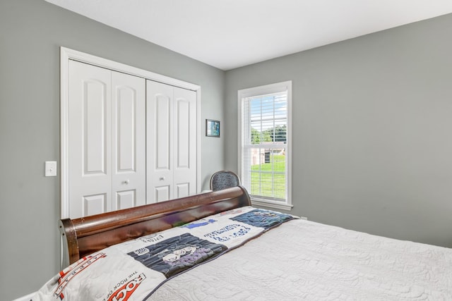 bedroom featuring a closet