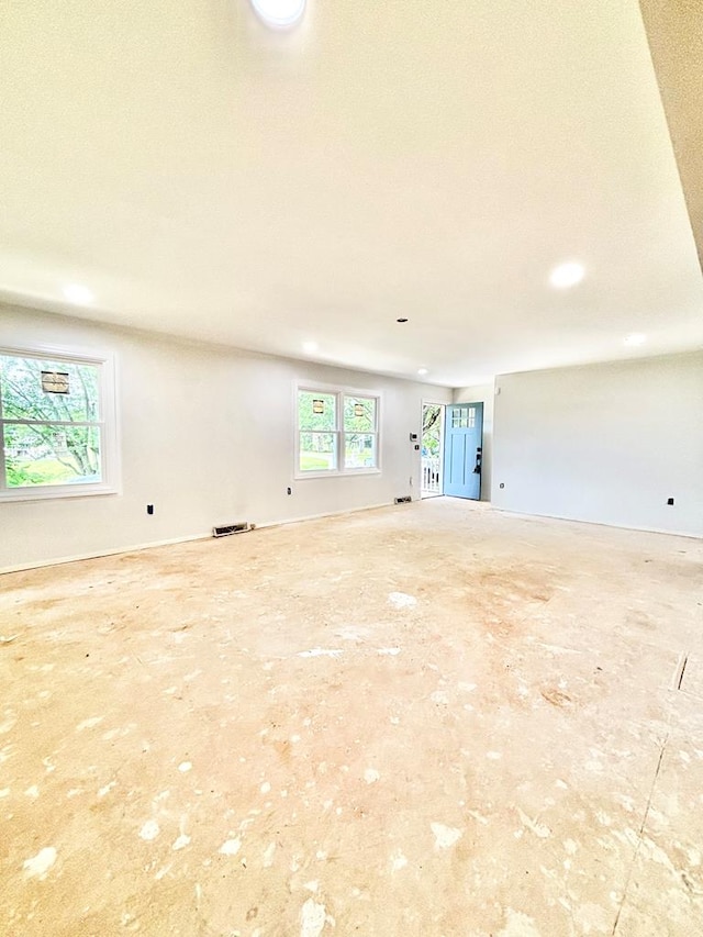 677 Summit Dr, Jonesborough, TN 37659 - empty room featuring recessed lighting
