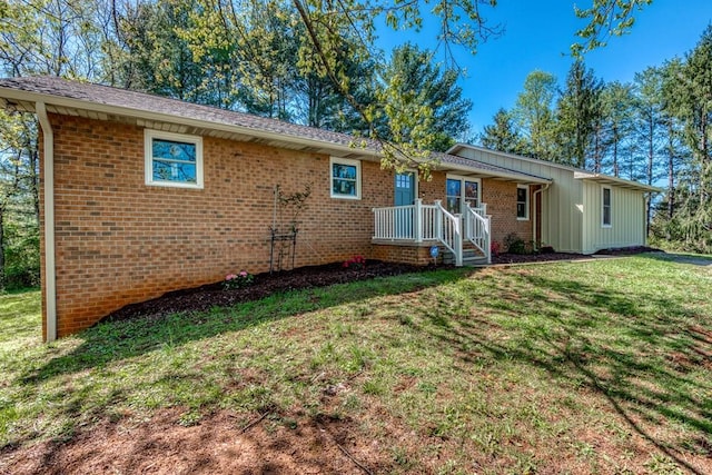 677 Summit Dr, Jonesborough, TN 37659 - ranch-style home featuring brick siding and a front yard