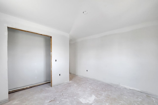 677 Summit Dr, Jonesborough, TN 37659 - view of spare room
